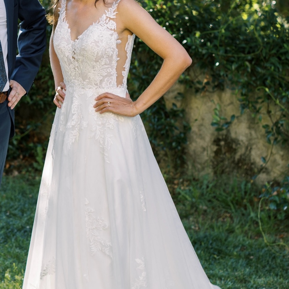 Wedding dress - adore by justin alexander marchella - size 10